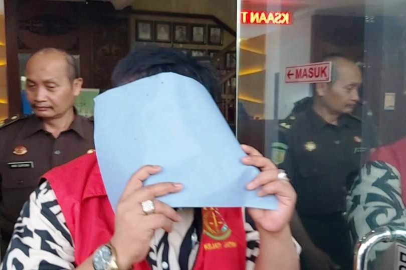 Jadi Tersangka Kredit Fiktif, Kejati Jatim Tahan Politikus PDIP Wulang Suhardi