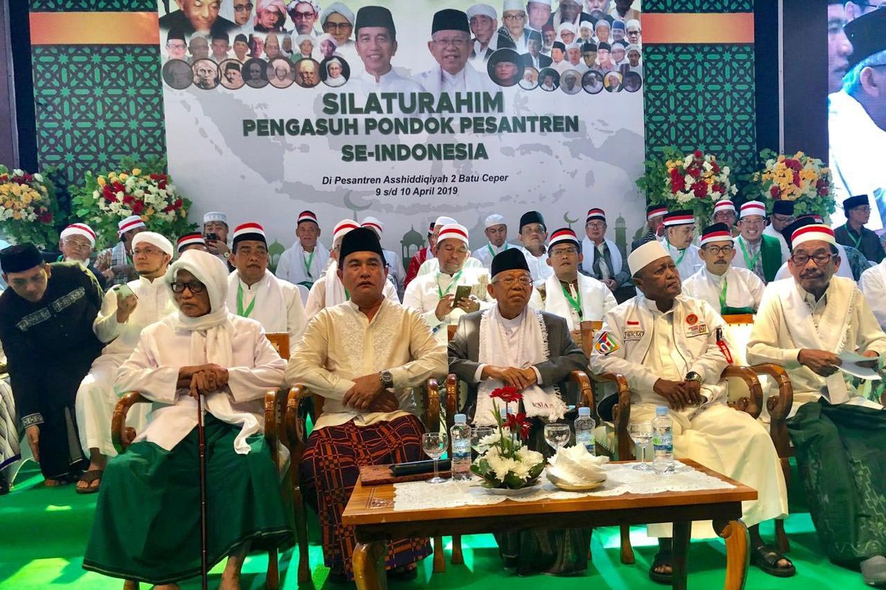 Dituduh Pengkhianat oleh HRS, Yusril Jelaskan kepada Para Ulama