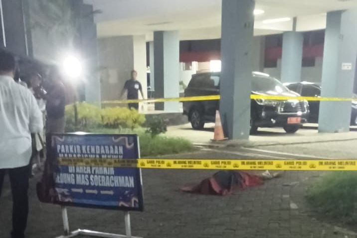 Polisi Selidiki Motif Mahasiswa Unej Jatuh dari Lantai 8 Gedung LP2M