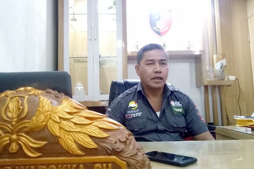 Polisi Ambil Sampel Dugaan Limbah B3 di Bantaran Sungai Marmoyo