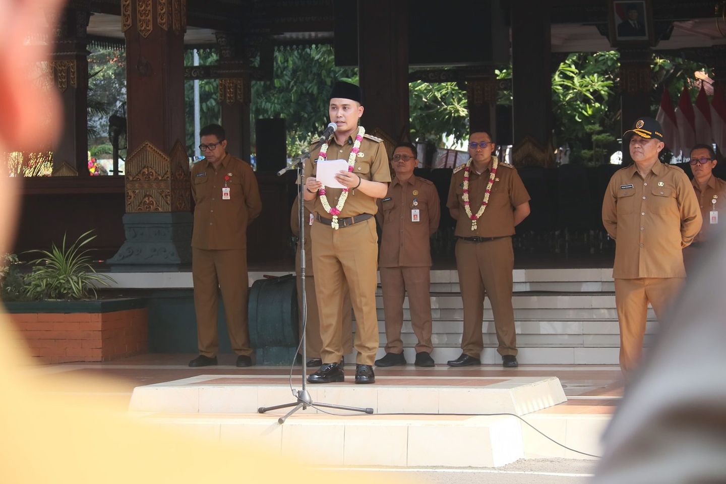 Pimpin Apel Perdana di Pemkab Mojokerto, Gus Barra Tegaskan Tak Ada Jual Beli Jabatan