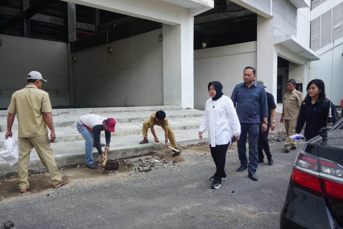 Pemkot Surabaya Ajak Warganya Kerja Bakti di GBT Besok Pagi