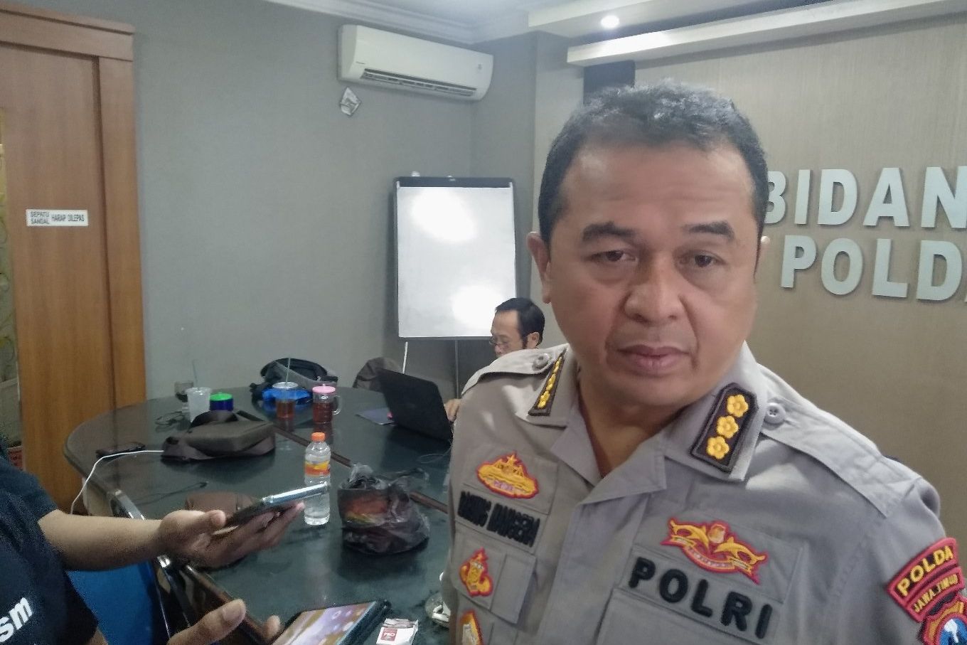 Polda Jatim Tangkap Satu Tersangka Penipuan CJH