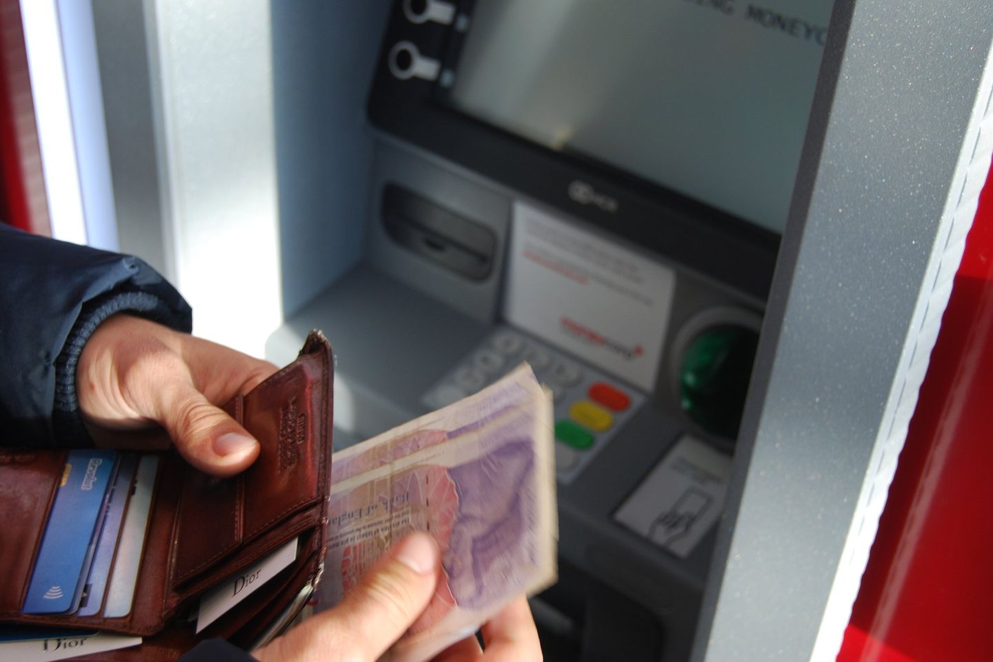 BI Minta Perbankan Pakai Uang Layak Edar di ATM