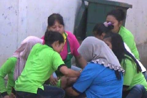 Jumat Legi, Karyawan Pabrik Garmen Probolinggo Kesurupan