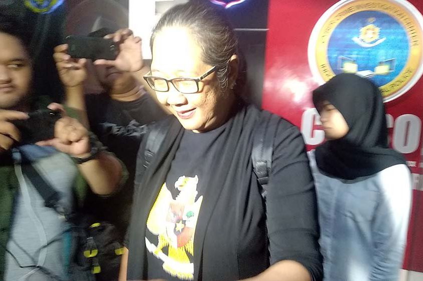 Tri Susanti Berjalan Sempoyongan Menuju Ruang Pemeriksaan