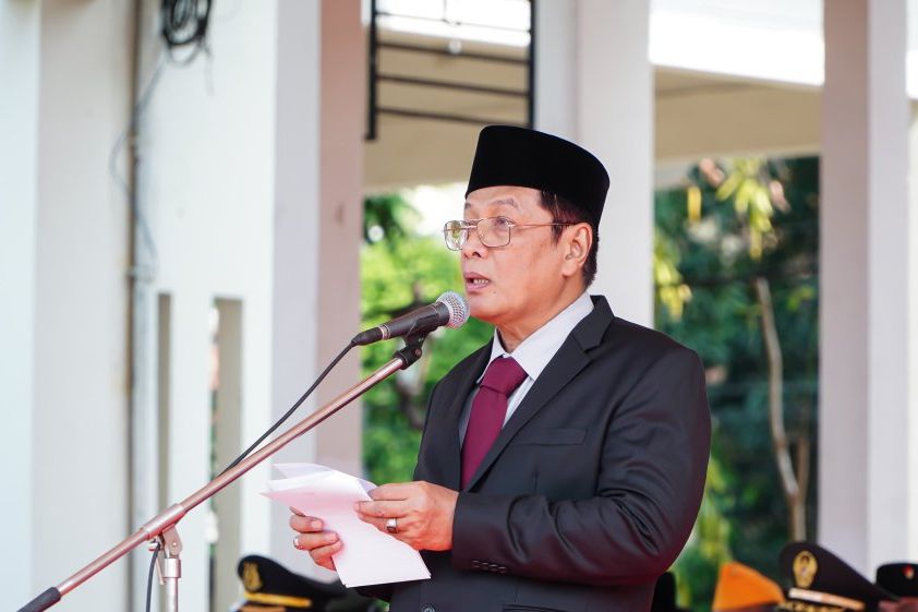 Peringati Hari Pahlawan, Plt. Bupati Lamongan Ajak Perangi Masalah Sosial