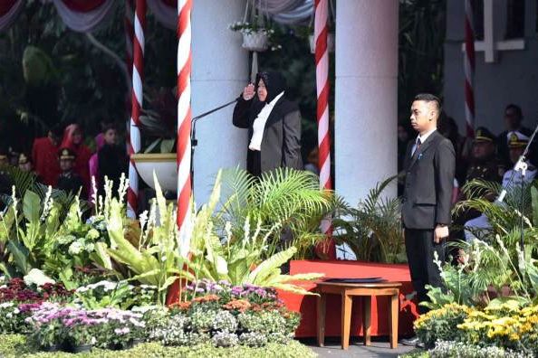 Peringati Sumpah Pemuda, Risma Ingatkan Pemuda Pentingnya Persatuan