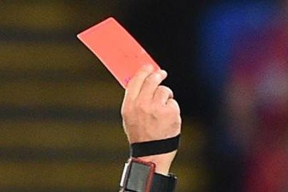 Wasit Ini Didenda FIFA Rp2,7 Miliar