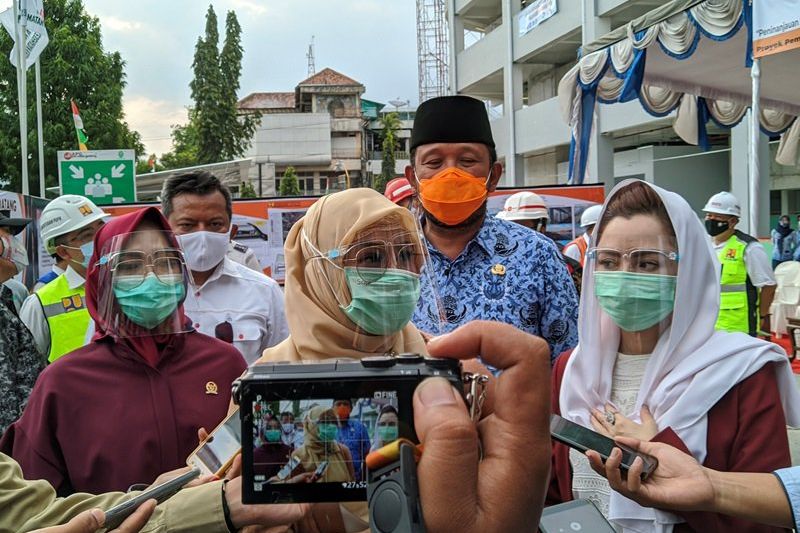 Komisi V DPR Tinjau Pembangunan Pasar Legi Ponorogo, Target Selesai Februari 2021 