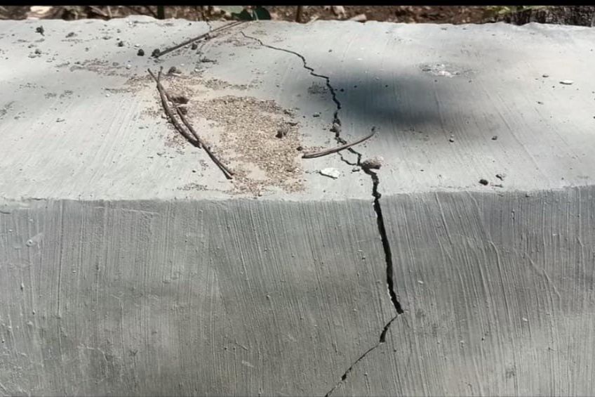 Proyek Dana Desa di Omben Sampang Cepat Rusak, PJ Kepala Desa Irit Bicara 