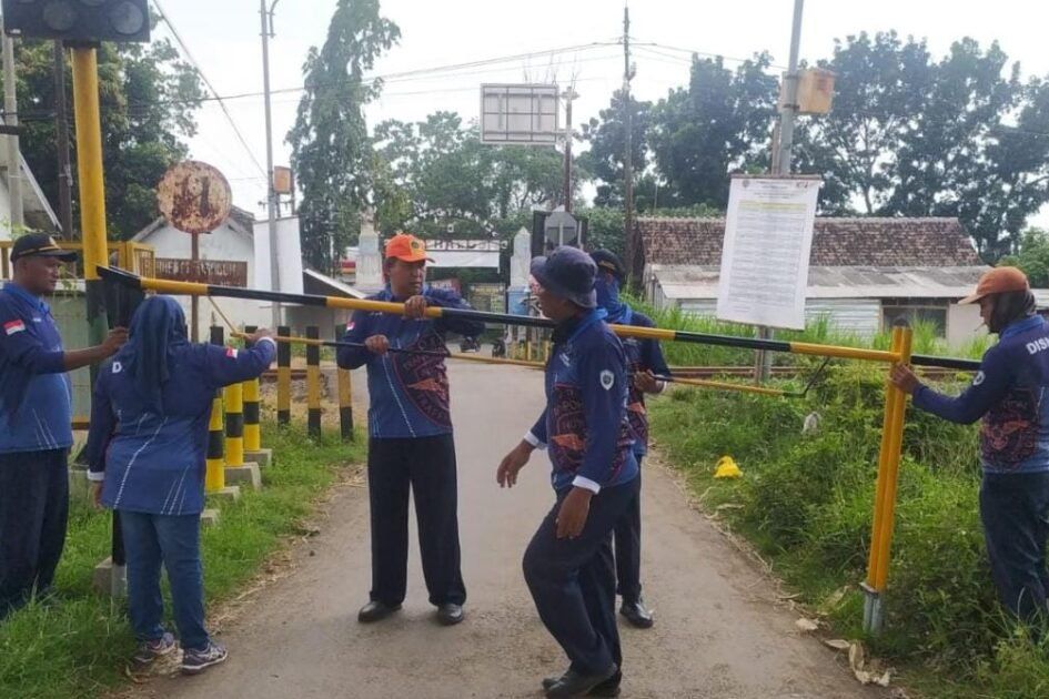 Tiga Perlintasan Kereta Api di Probolinggo Dipasangi Palang Pintu
