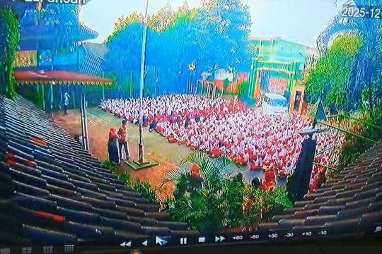Mobil Pengangkut MBG Tabrak Puluhan Siswa SDN 01 Kalibaru Jakarta Utara