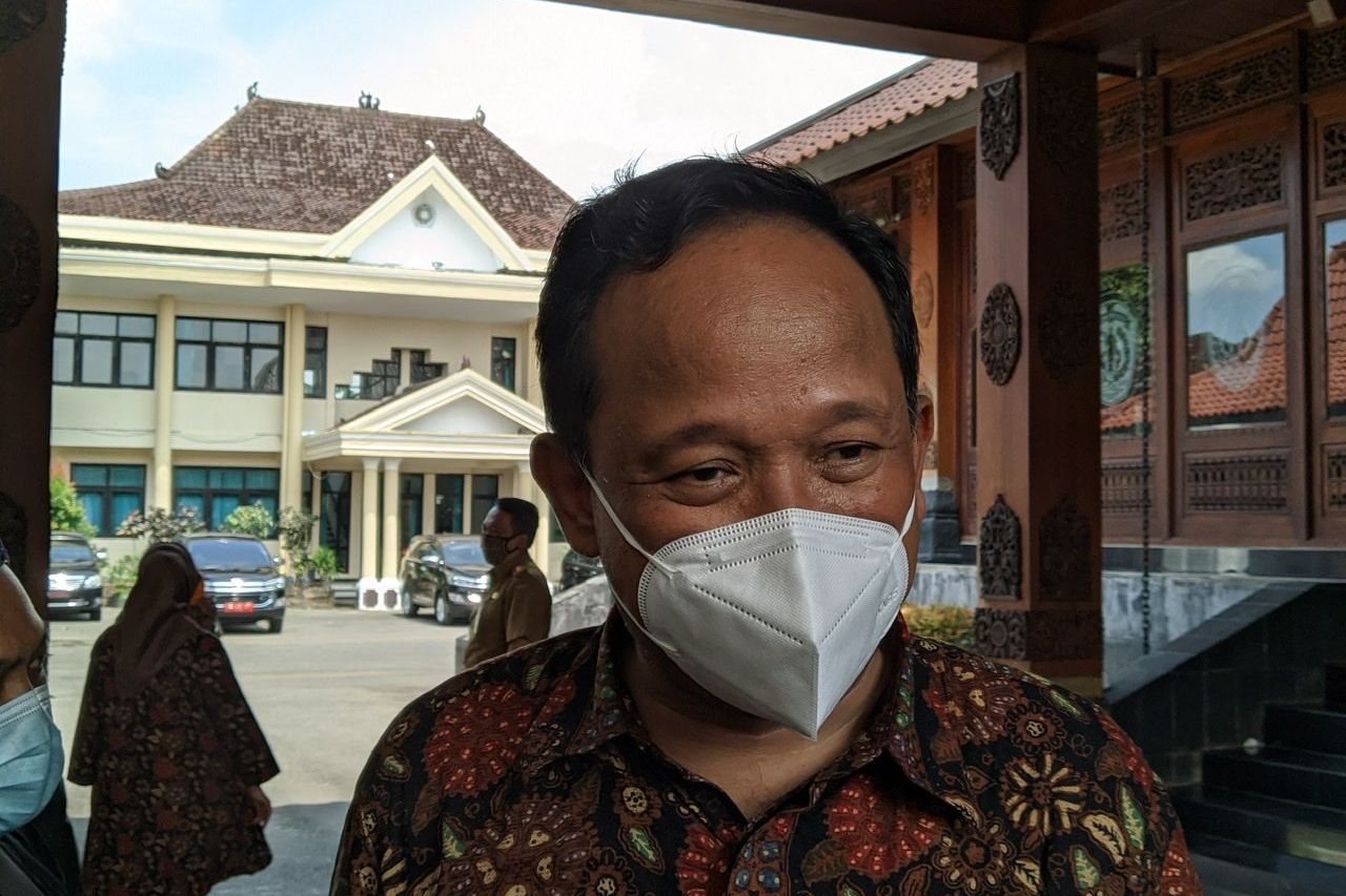 Pensiun dari Bupati, Ipong Tetap akan Terjun Berpolitik