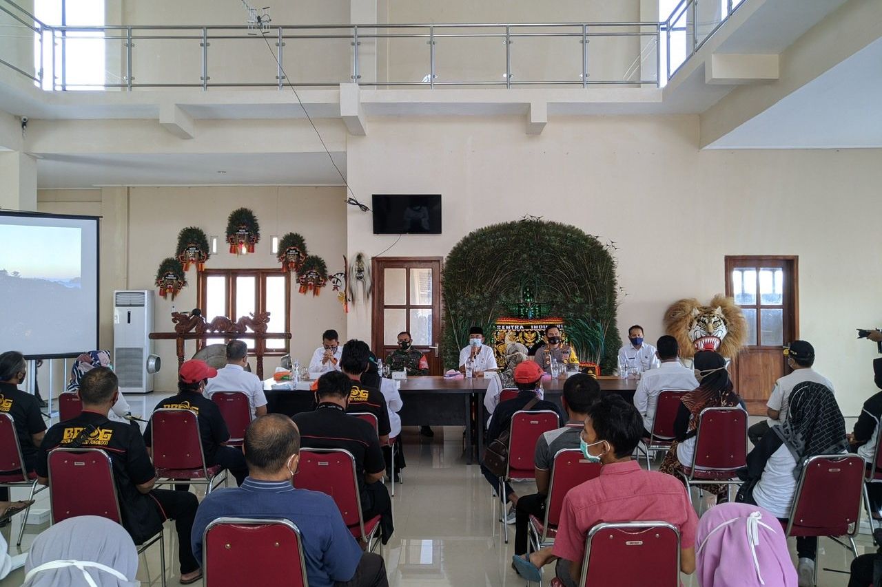 Ditetapkan Menjadi Shelter Covid-19, Perajin Sentra IKM Tambakbayan Tetap Keberatan