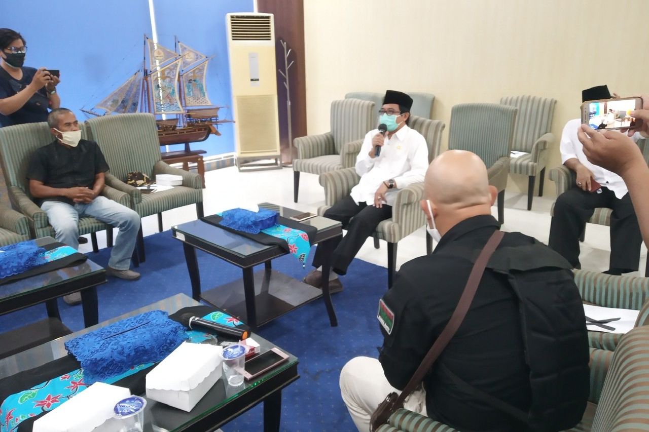 Beredar Isu Plt Bupati Jember Ditekan Pejabat Pemkab, Warga Demo