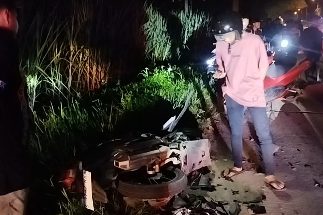 Dua Motor Adu Banteng di Jalan Raya Jambuwok Mojokerto, Dua Pemotor Meninggal