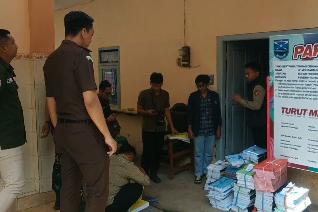 Sidik Dua Perkara Korupsi, Kejari Probolinggo Sita Dokumen di Dinas Pendidikan