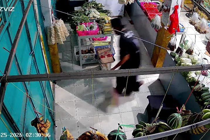 Rusak Kunci Toko, Pencuri Gasak Sembako di Sebuah Toko di Mojokerto Saat Sahur