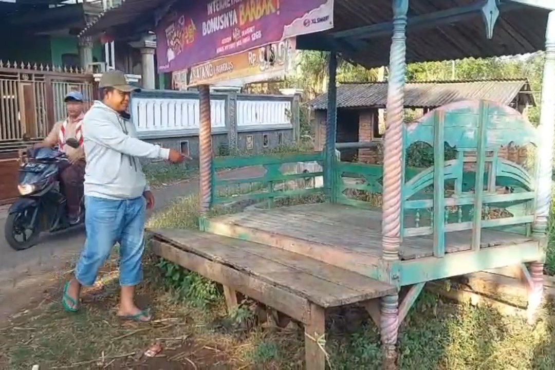 Geger Bayi Perempuan Ditemukan di Poskamling Desa Posangit Probolinggo