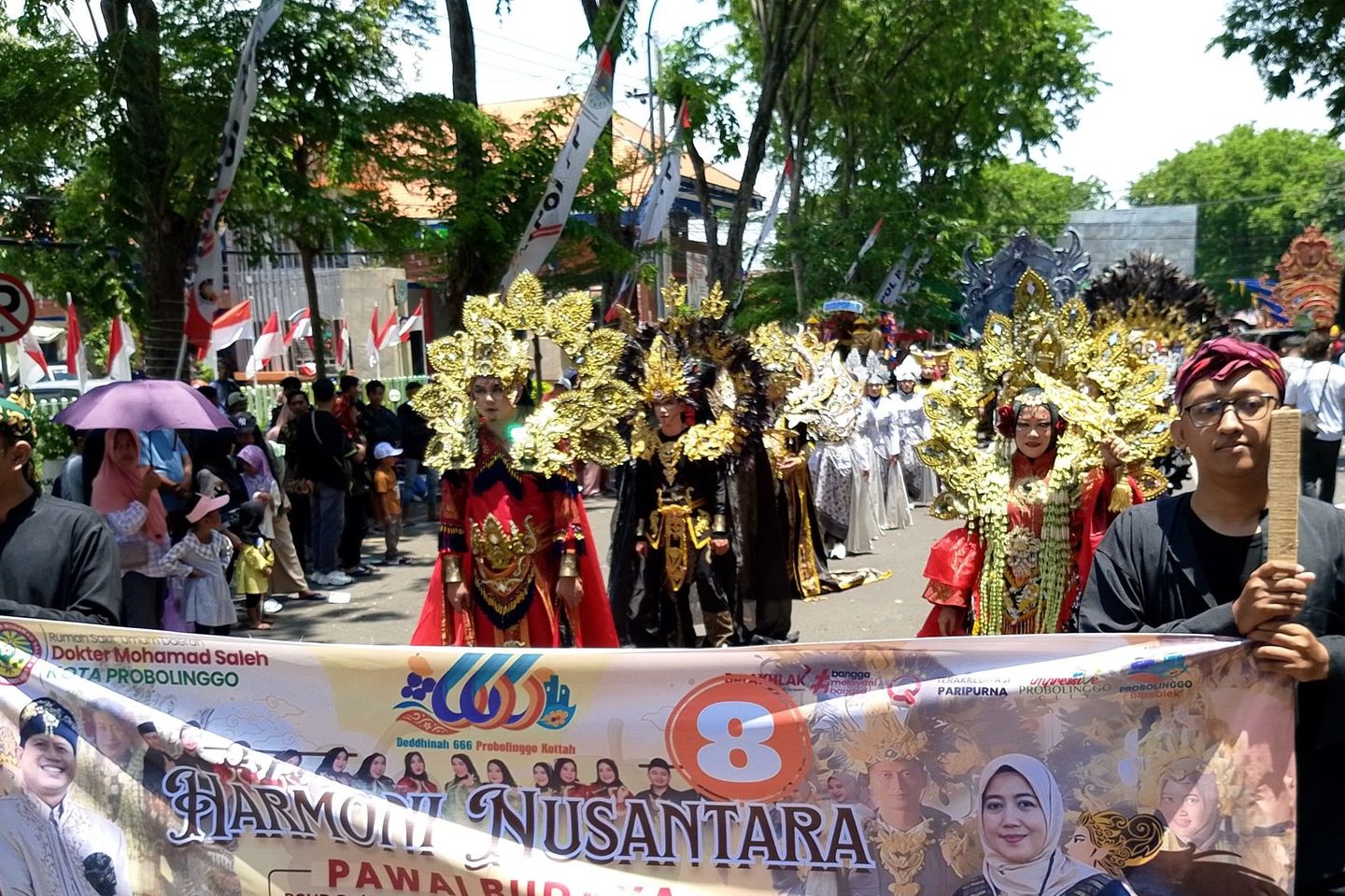 Pawai Budaya Kota Probolinggo 2025, Merawat Tradisi dan Gerakkan Ekonomi