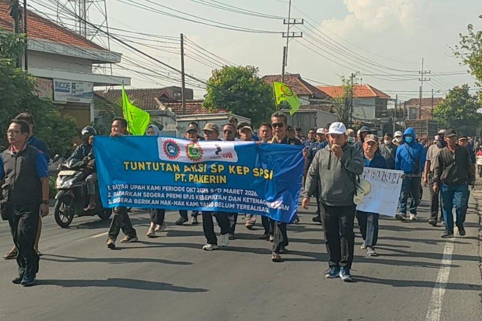 Gaji 6 Bulan Belum Dibayar dan BPJS Nonaktif, Buruh PT Pakerin Gelar Demonstrasi
