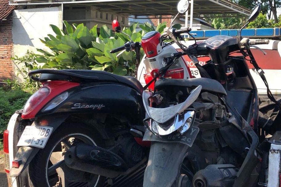 Pengendara Motor Meregang Nyawa dalam Kecelakaan Beruntun di Mojokerto
