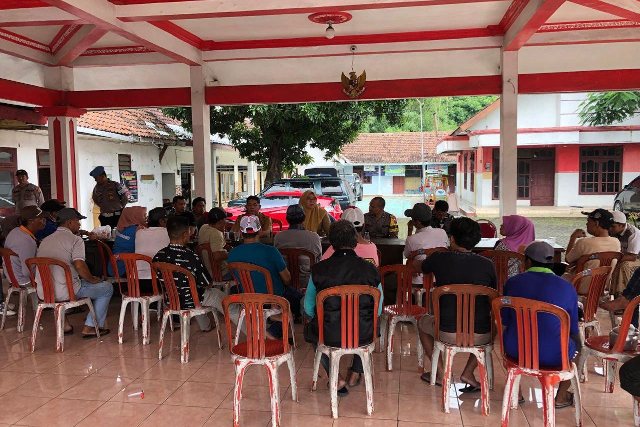 Diduga Tak Setorkan PBB dan Salahgunakan Aset, Warga Desak Kadus Sumberbendo Lolawang Dicopot