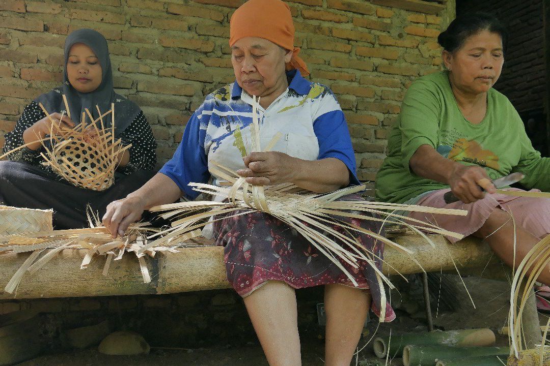 Bupati Batasi Kantong Plastik, UMKM Kerajinan Bambu di Banyuwangi Menggeliat