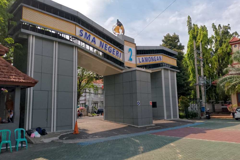 Selidiki Dugaan Keracunan di SMAN 2 Lamongan, Polisi Ambil Sampel Makanan