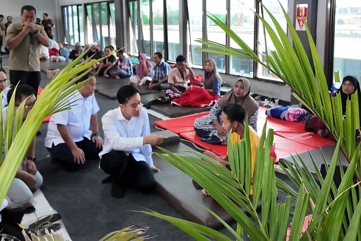 Temui Keluarga Korban KMP Tunu Pratama Jaya, Gibran Beri Santuan dan Motivasi