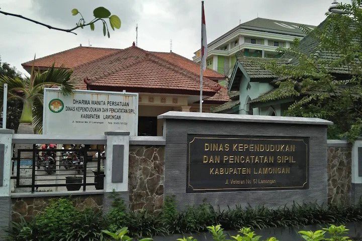 Pelayanan Adminduk Dispendukcapil Lamongan Banyak Dikeluhkan Warga