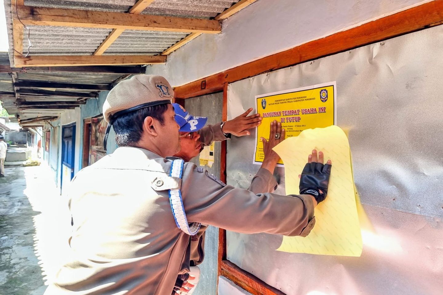 Tekan Penyebaran HIV, 27 Warung Remang-remang di Ponorogo Disegel
