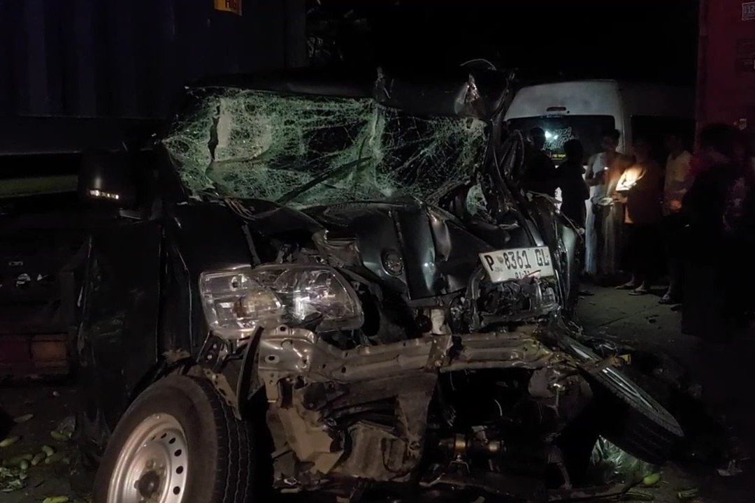 Tabrakan Beruntun di Pintu Perlintasan Kereta, Empat Nyawa Melayang