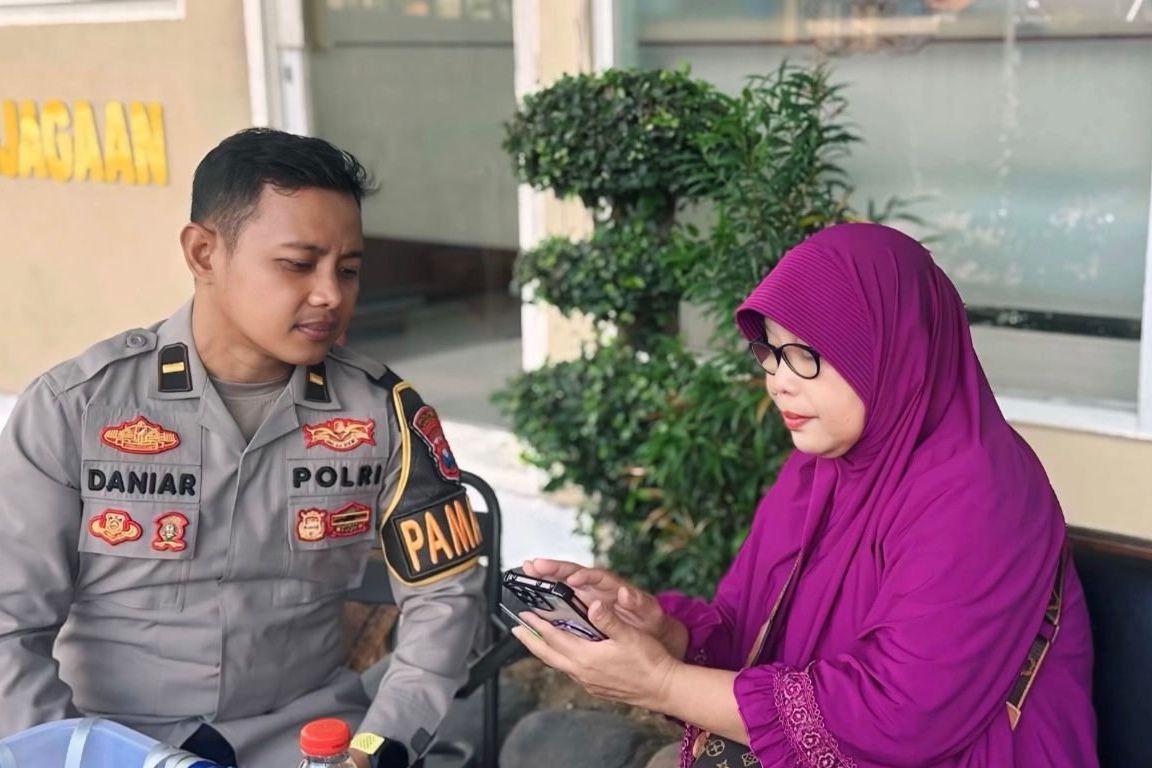 Perempuan asal Solo Tertipu Pria yang Mengaku Polisi Lamongan