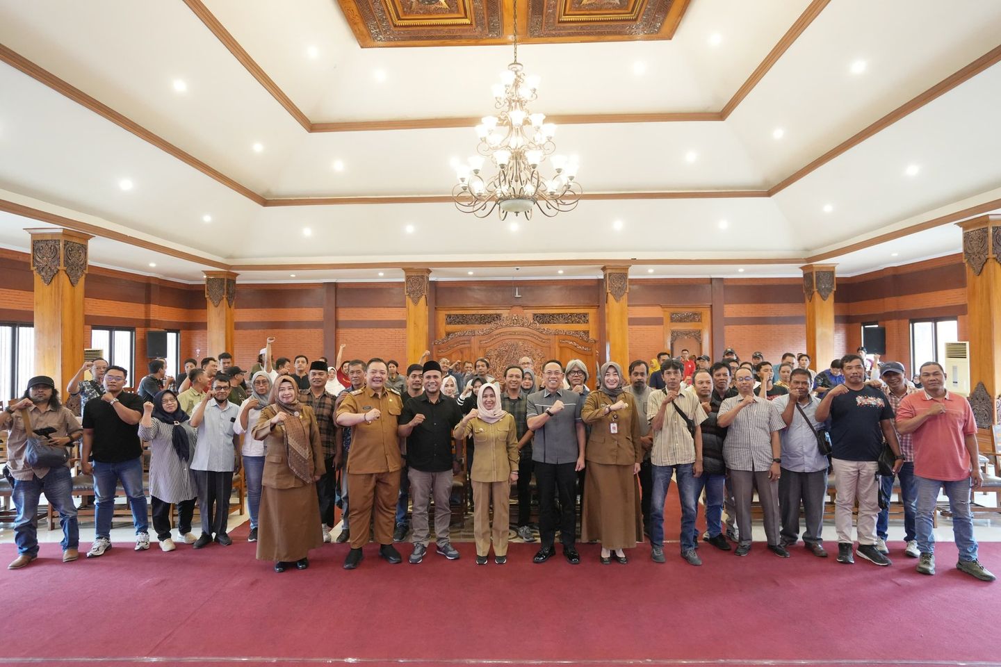 Ning Ita Sosialisakan E-Katalog ke Puluhan Media di Kota Mojokerto