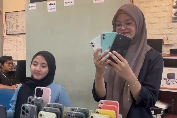 Tren Sewa iPhone untuk Lebaran Meningkat, Omzet Sewa Capai Rp20 Juta