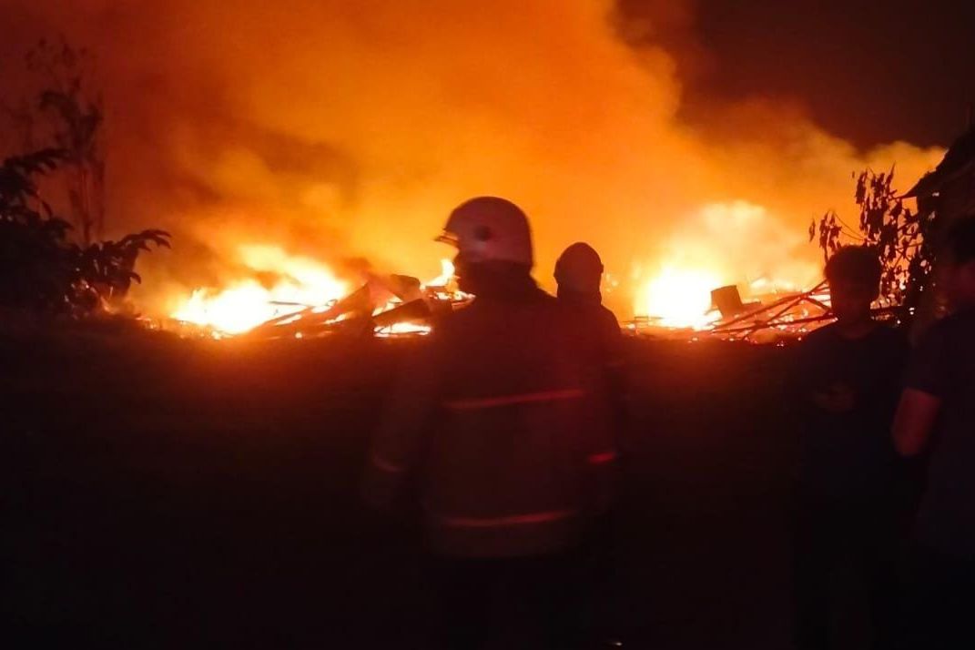 Kandang di Mojokerto Ludes Terbakar, Ratusan Ekor Ayam Terpanggang