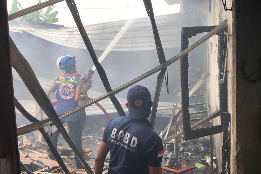Tempat Penggorengan Kerupuk di Puri Mojokerto Ludes Terbakar