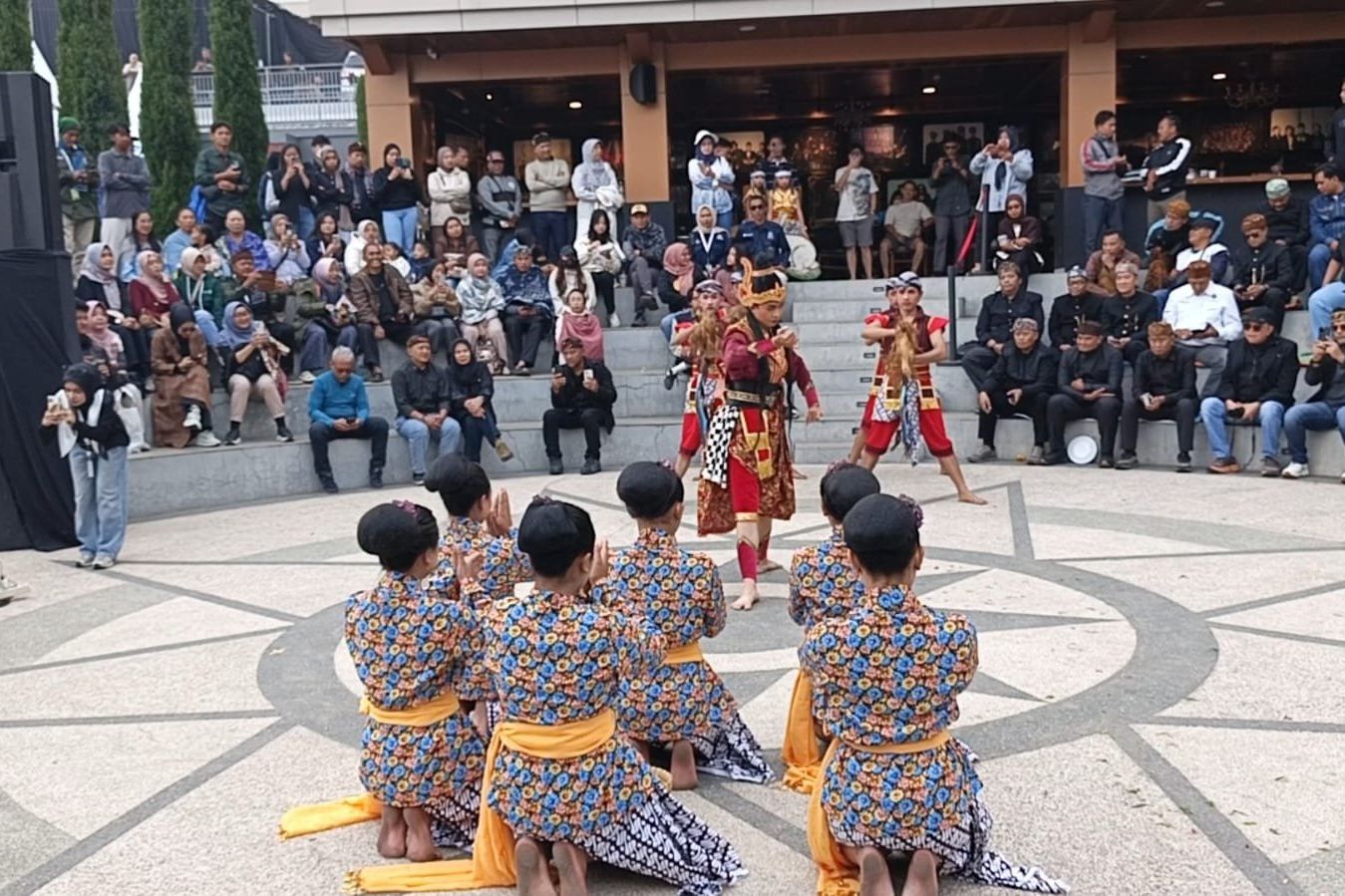 Budaya Jadi Napas Wisata, Probolinggo Angkat Sendratari Jathilan Majapahit di Bromo