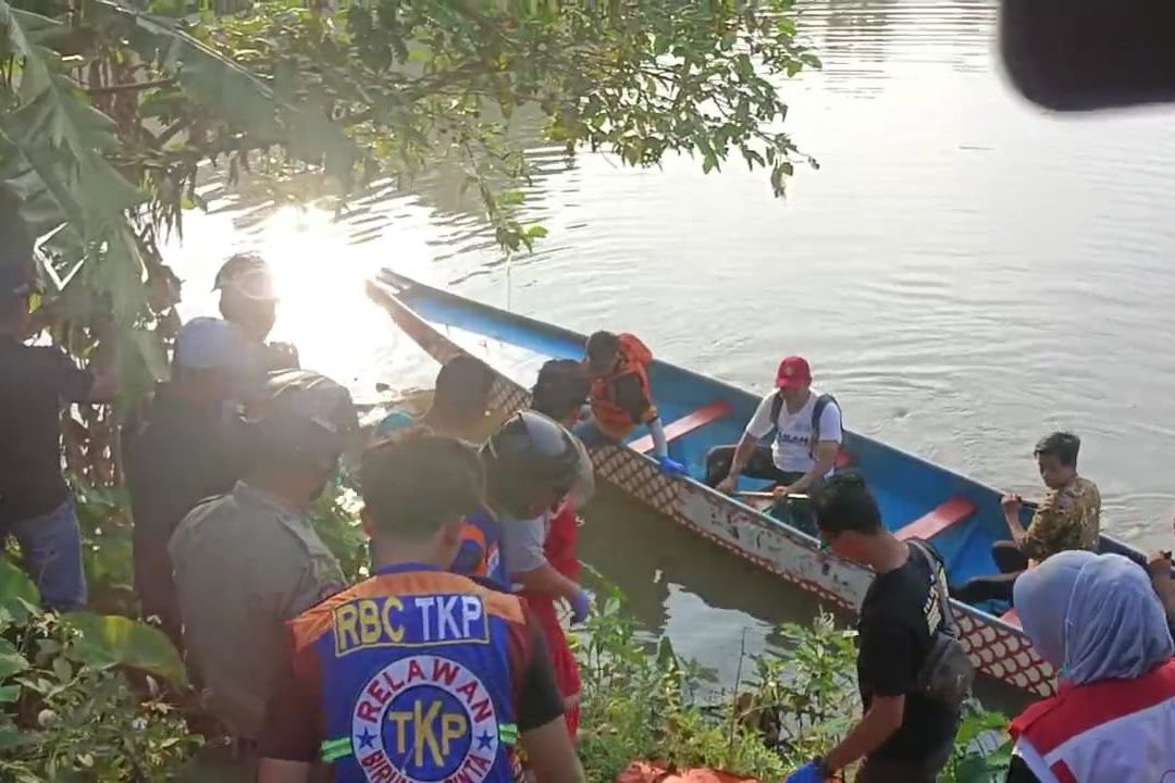 Sedang Latihan, Atlet Dayung Temukan Mayat Mengapung