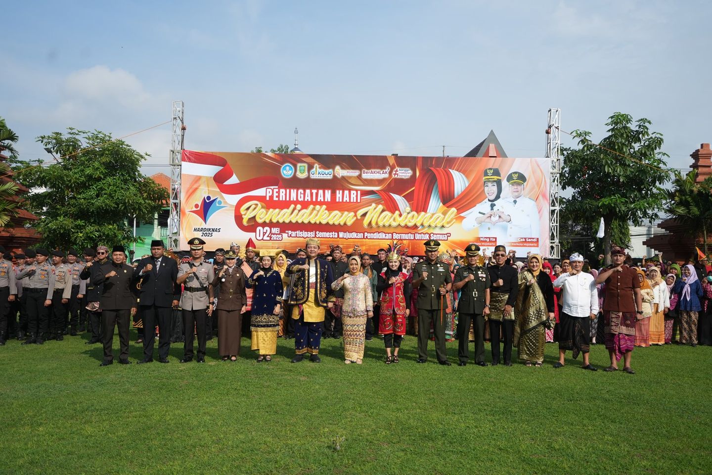Hari Pendidikan Nasional, Ning Ita Ingin Pelajar di Kota Mojokerto Berkarakter