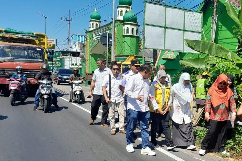 Picu Kecelakaan, Median Jalan di Depan SPN Polda Jatim Dibongkar