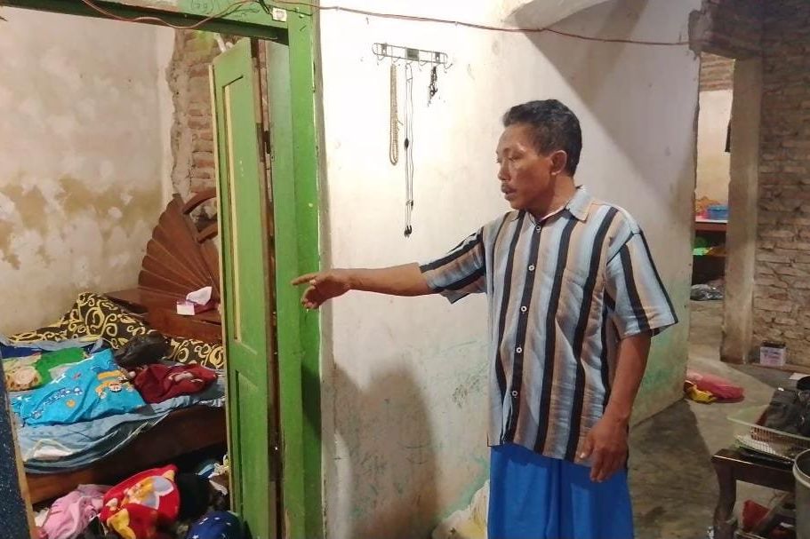 Enam Perampok Bersenjata Gasak Uang dan Anting Milik Korban di Probolinggo