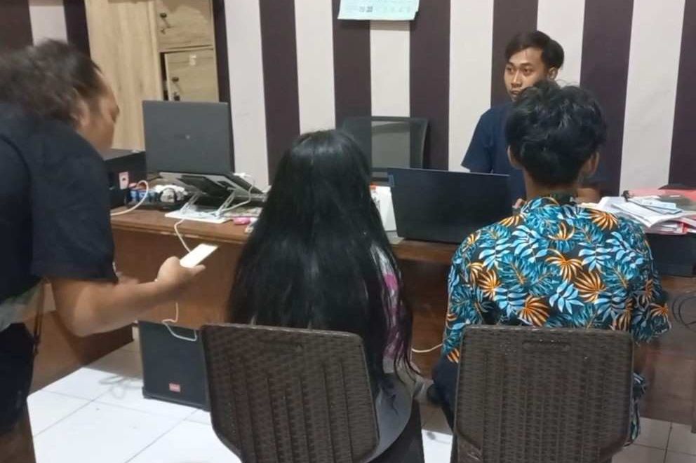 Ancam Sejoli dengan Celurit, Komplotan Begal Bawa Kabur Honda Beat di Probolinggo