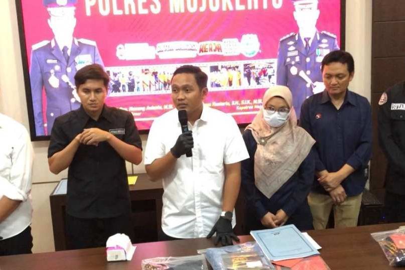 Tersangka Pencurian Kabel Milik PT Telkom di Mojokerto Dikenakan Wajib Lapor