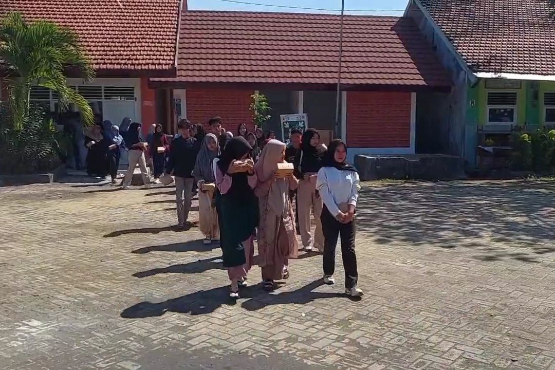 Intip Serunya Wali Murid dan Siswa Sekolah Rakyat Probolinggo Kunjungi Asrama Baru