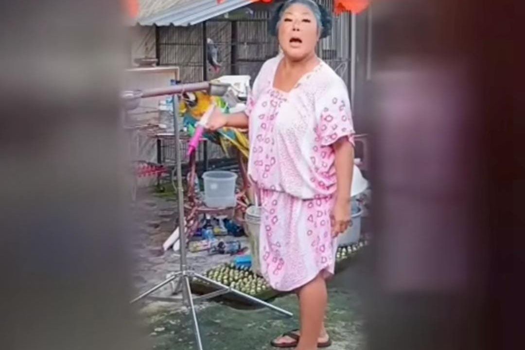 Viral Pria Tuntut Gaji Tak Dibayar, Malah Disiram Air oleh Majikan