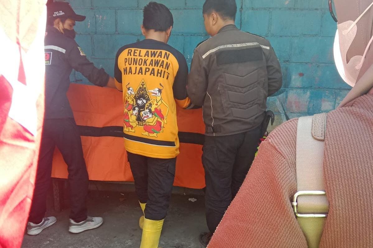 Pulang Sekolah Naik Sepeda, Siswa SD di Mojokerto Tewas Tertabrak Truk