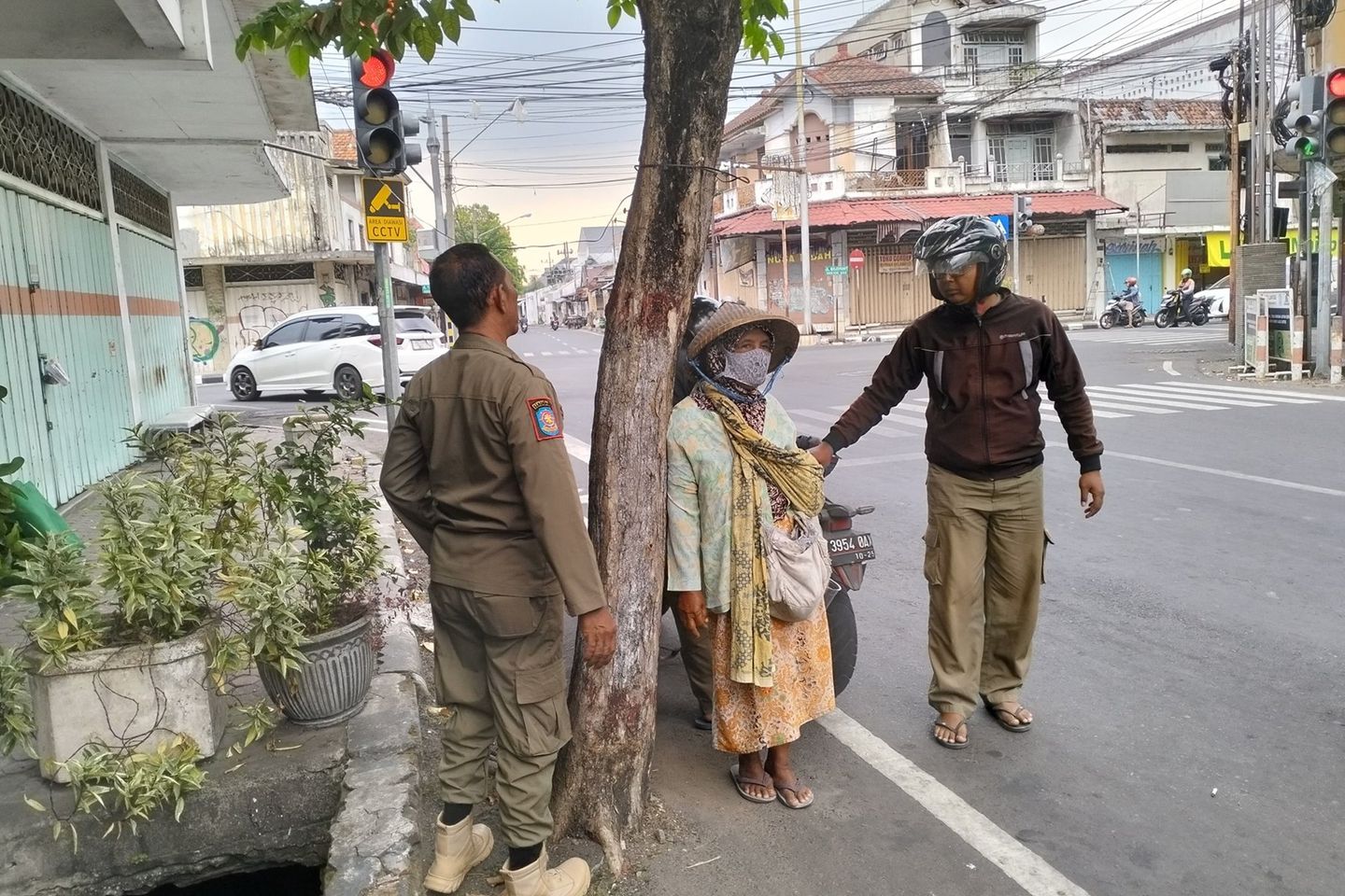 Satpol PP Amankan 14 Pengamen dan Pengemis di Kota Mojokerto untuk Dibina